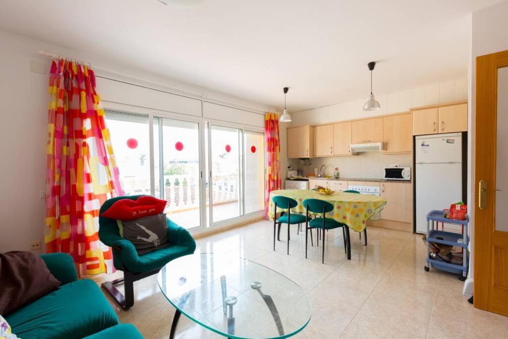 La Rapita - Apartamento De Dos Dormitorios Con Piscina Comunitaria Alcanar Exteriör bild