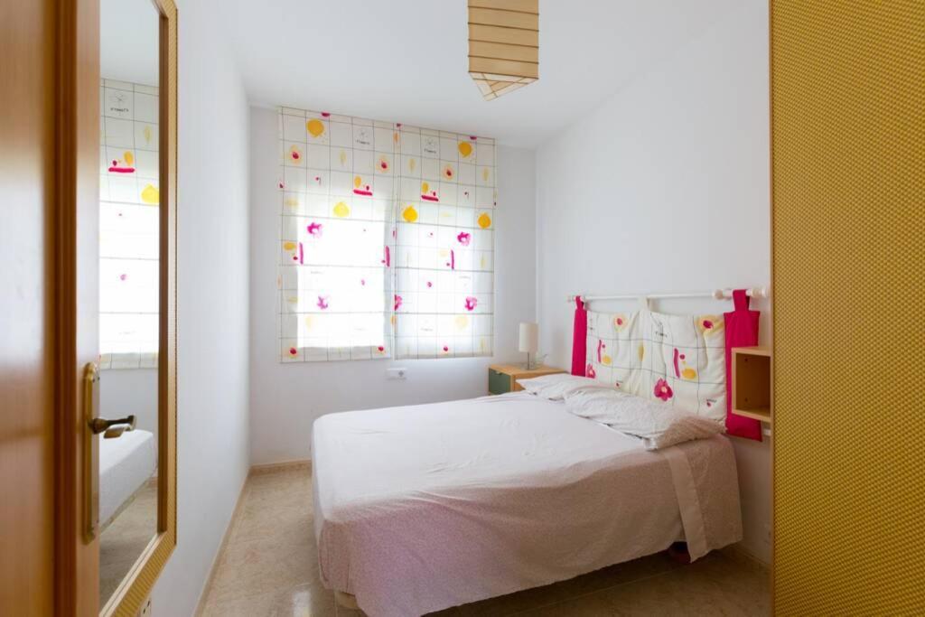 La Rapita - Apartamento De Dos Dormitorios Con Piscina Comunitaria Alcanar Exteriör bild