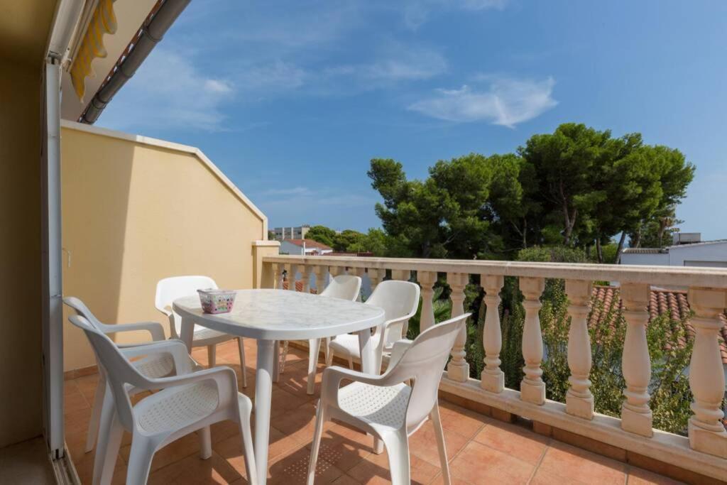 La Rapita - Apartamento De Dos Dormitorios Con Piscina Comunitaria Alcanar Exteriör bild