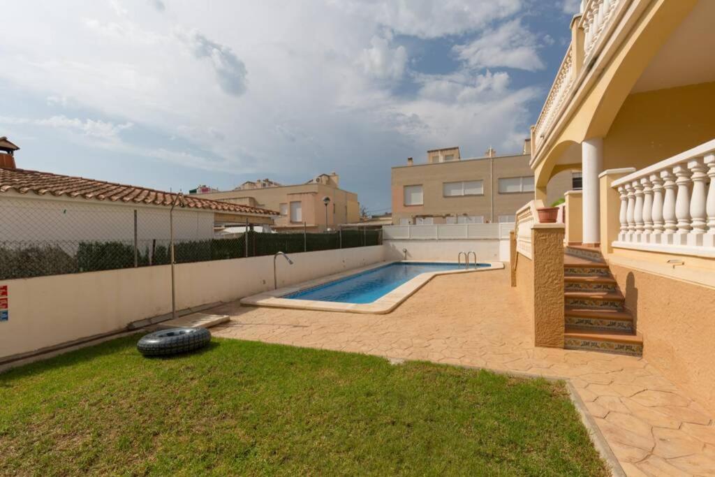 La Rapita - Apartamento De Dos Dormitorios Con Piscina Comunitaria Alcanar Exteriör bild